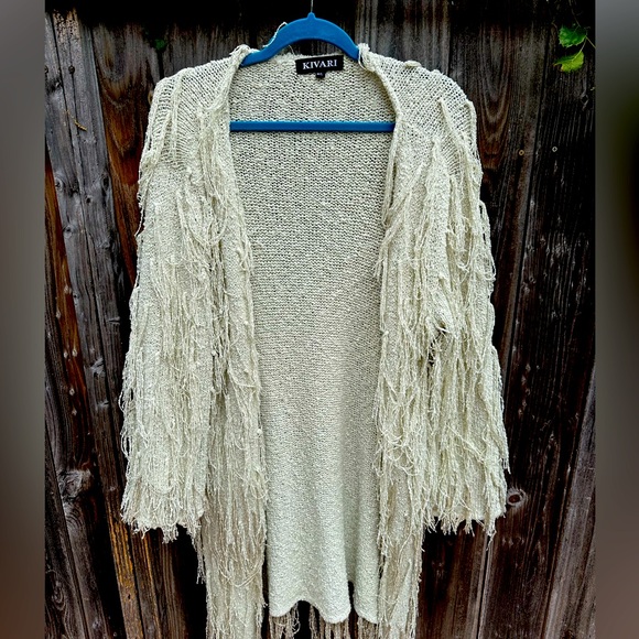 Kivari shaggy sweater Medium 🌸🤩 - Picture 1 of 8